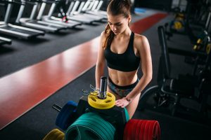 Read more about the article Kofeino įtaka jėgos treniruotėms